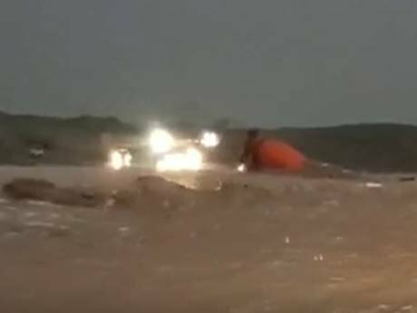 Driver swept away in vehicle during UAE flash flood